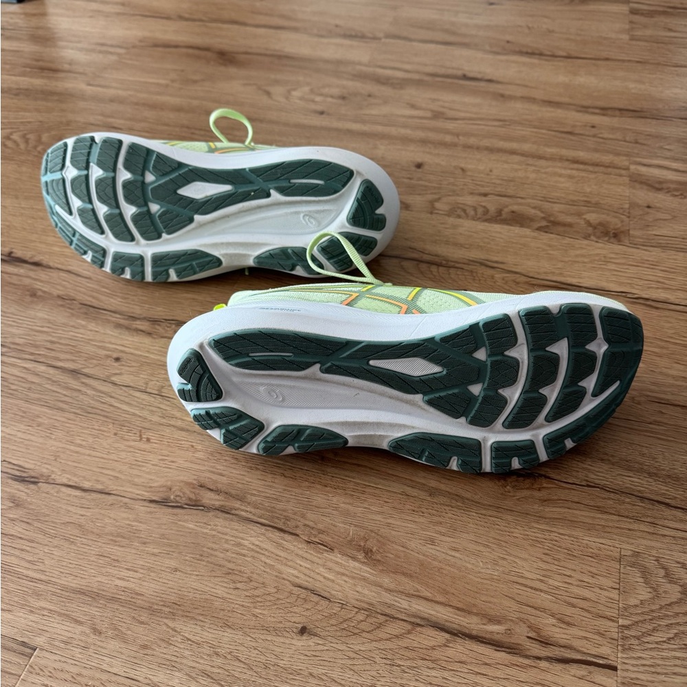 ASICS Women’s Running Shoes GT-2000 13 - Picture 4 of 4
